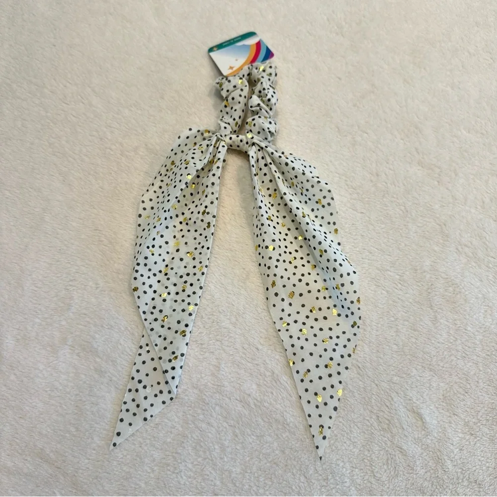 NWT Marta Scrunchie Bow White Sparkle Hair Tie